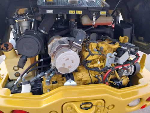 Radlader Cat 906M