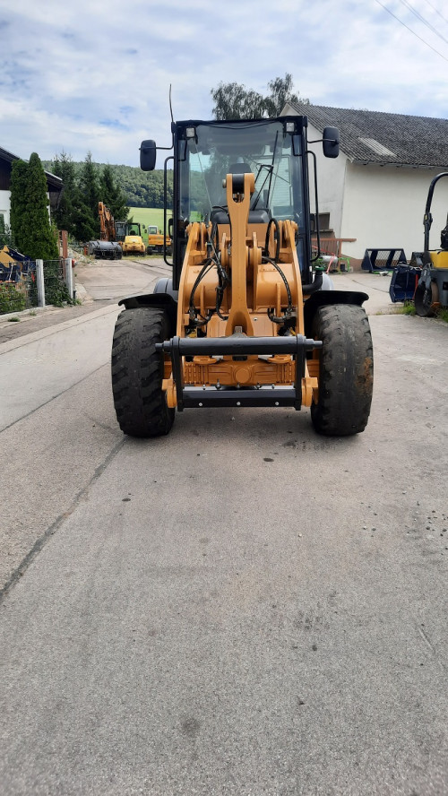 Radlader Cat 908 M