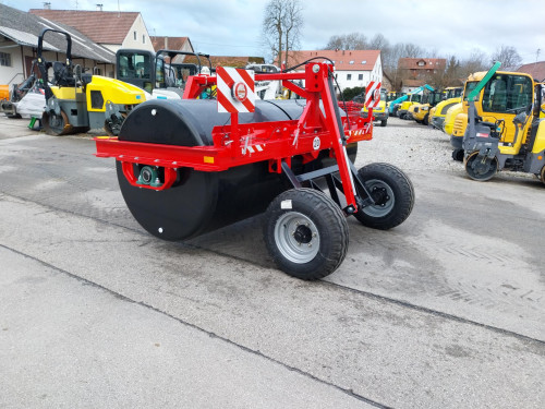 Wiesenwalze Fahrwerk für Schlepper Walze Ackerwalze Wiese