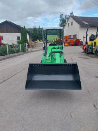 Radlader Avant 630 Telelader