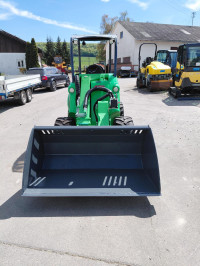 Avant 735 Multilader Teleskoplader Hoflader Lader Radlader