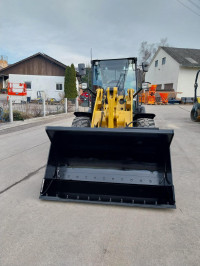 Radlader Cat 906M