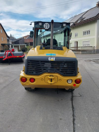 Radlader Cat 906M