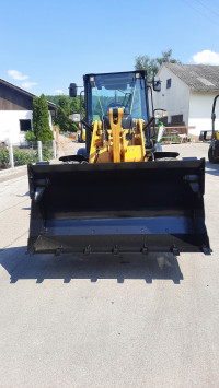 Radlader Cat 908M